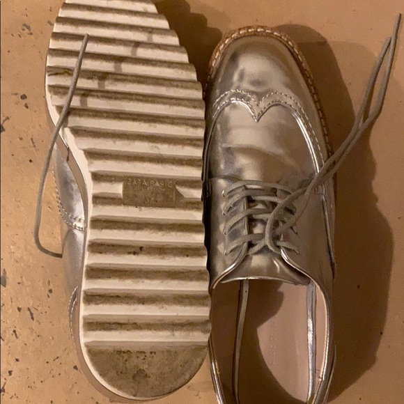 Shoes - Picture 2 of 2